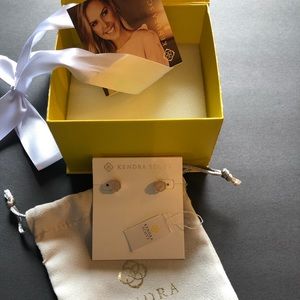 Kendra Scott Gold Earrings w Rose Quartz like new